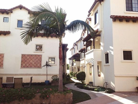 3rd image of 1075 N Maclay Ave #37
