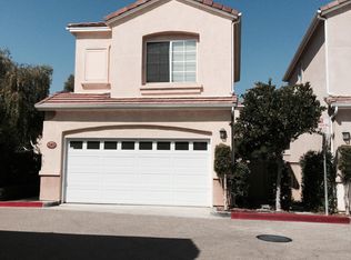 27853 Skycrest Cir #16, Valencia, CA 91354