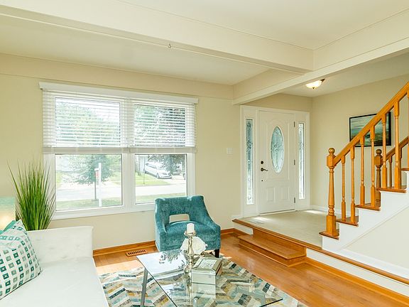2nd image of 3710 Lexington Dr
