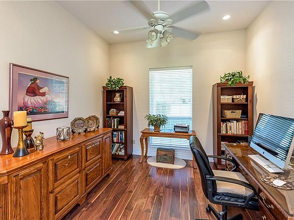 4th image of 7397 N Noel Dr