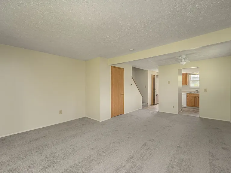 Kingswood Townhouses — Photo 12