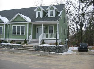11 Preservation Ln, Tewksbury, MA 01876