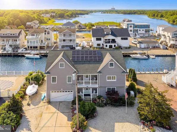 33 Sands Point Rd, Waretown, NJ 08758