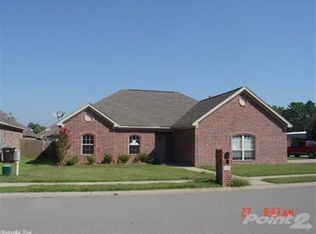 5528 Village Trce, Benton, AR 72019