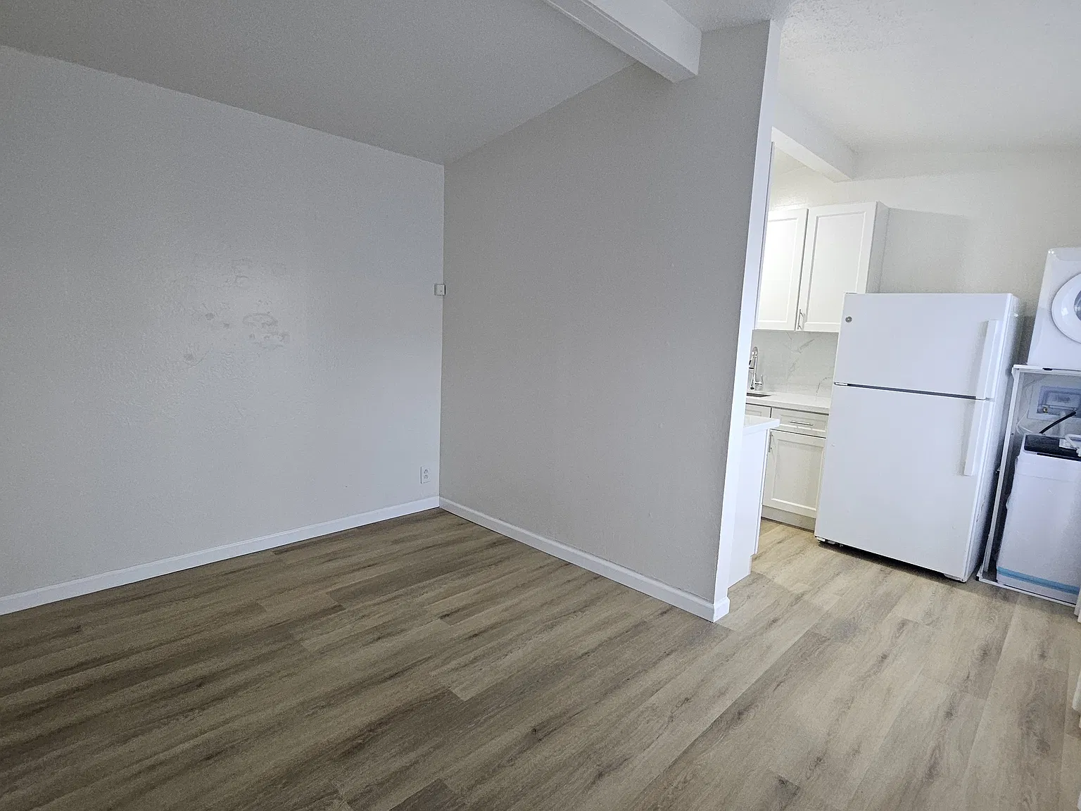 1 bed, 450 sqft, $1,950 — Photo 3