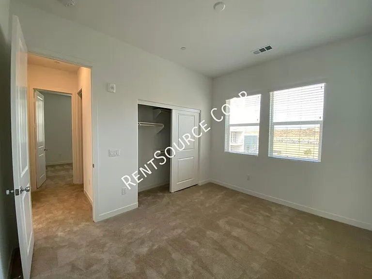 26955 W Prospector Rd #305 — Photo 16