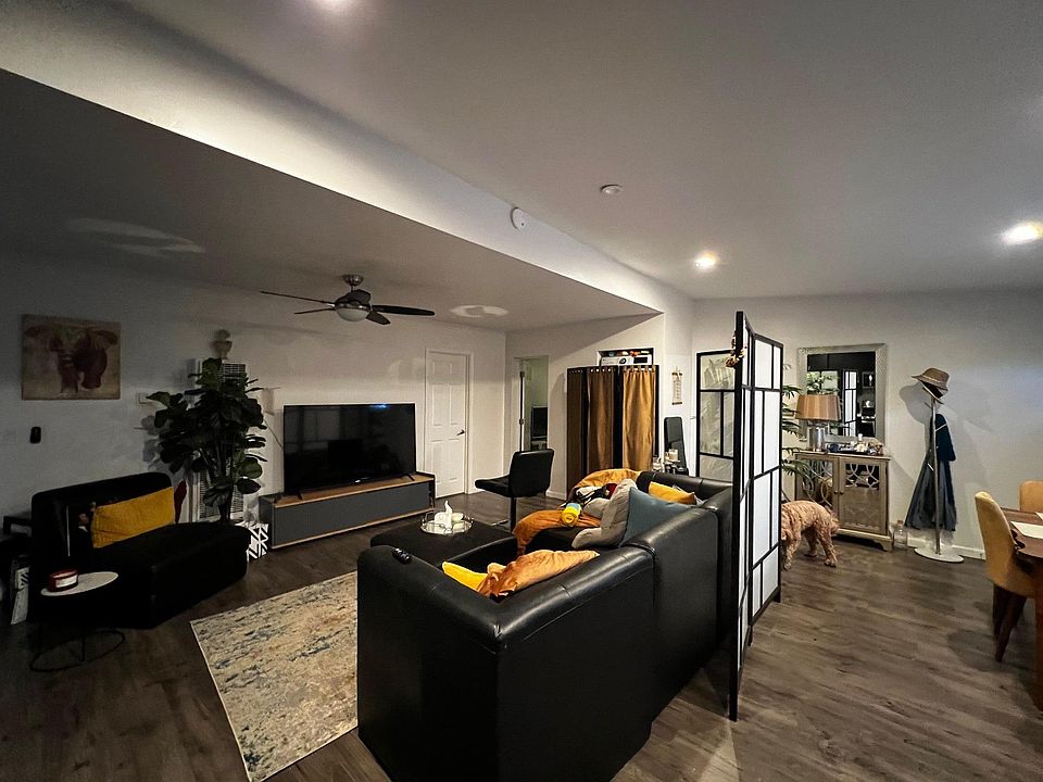 2nd image of 3776 47th St Unit B