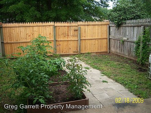 2nd image of 25 Roffman Pl
