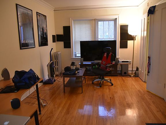 4th image of 114 S Maple Ave APT A1