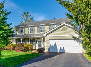 3917 Wood Creek Dr, Island Lake, IL 60042