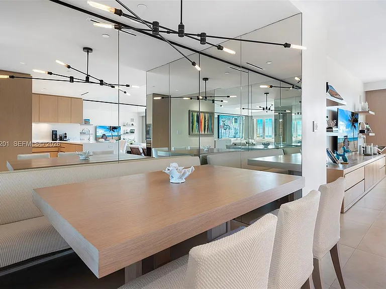 19242 Fisher Island Dr #19242 — Photo 12