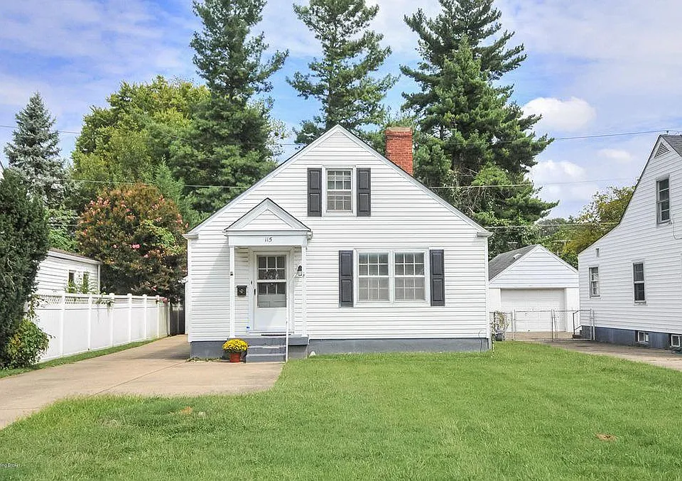 115 Colonial Dr