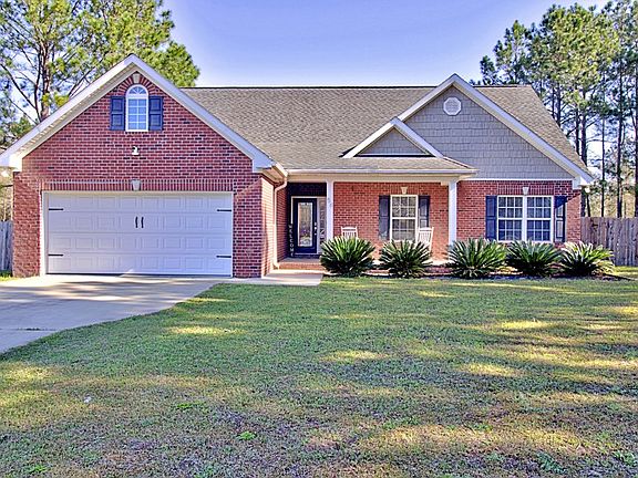 3rd image of 56 NE Gracie Ln