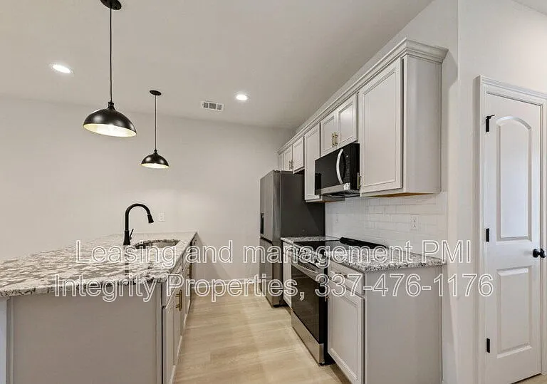 102 Foster Grove Dr — Photo 5