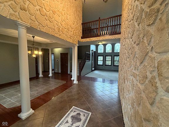 3rd image of 4064 Shady Pointe Row