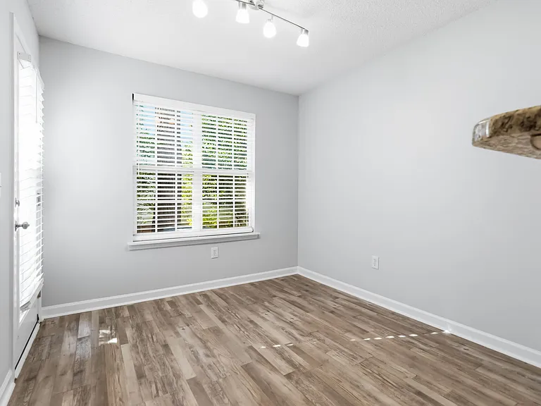 11536 Delores Ferguson Ln — Photo 13