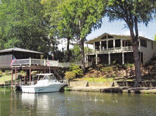 218 Lee Dr, Muscle Shoals, AL 35661