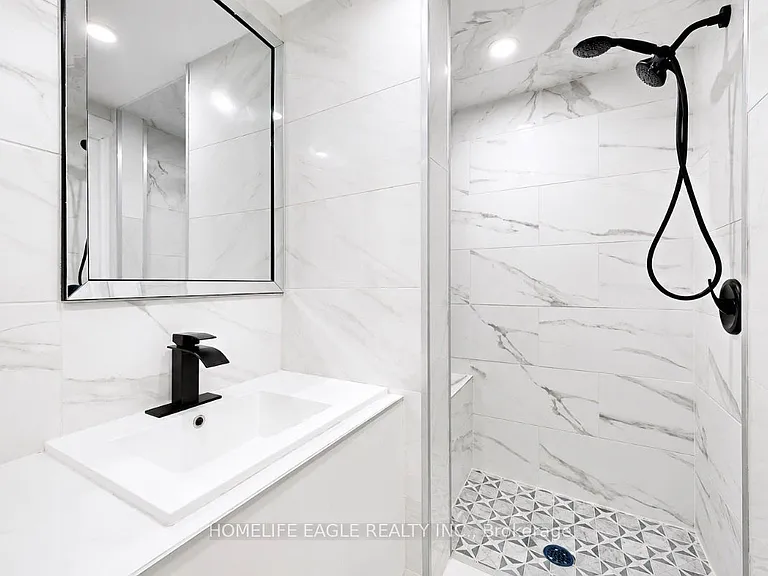 254 Andrew St #BASEMENT — Photo 8