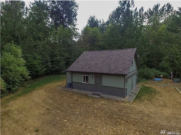 3rd image of 6804 208th St E