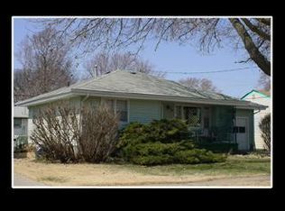 1607 Monroe St, Fremont, NE 68025