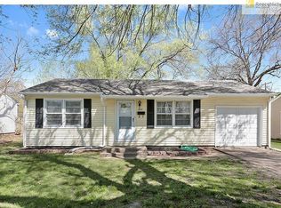 604 W Poor St, Olathe, KS 66061