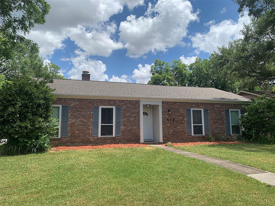 1st image of 1813 Laurel Oaks Dr