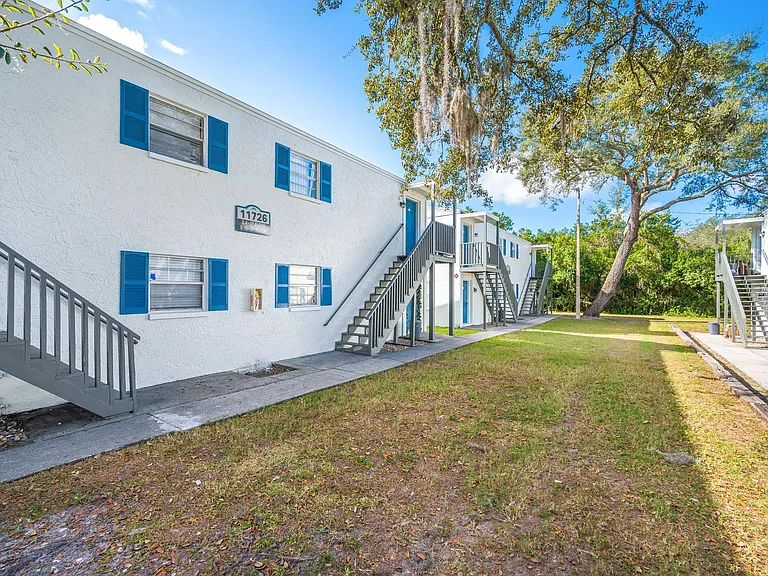 Timber Trace Apartments — Photo 17