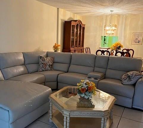 5th image of 314 SE 10th Street #307
