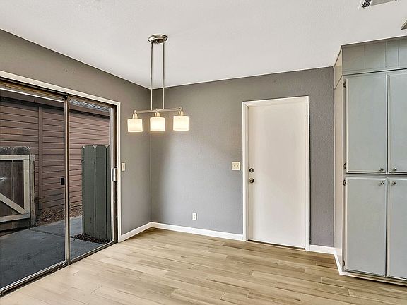 4th image of 7439 Lighthouse Dr