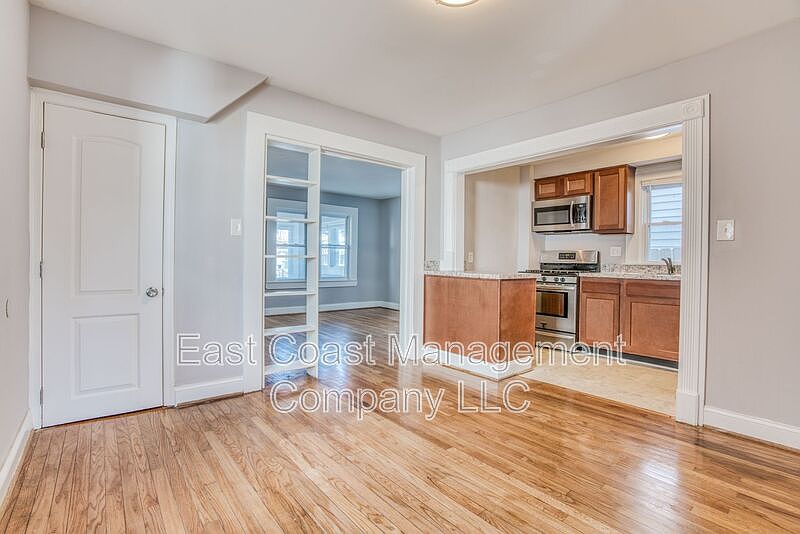 1st image of 214 Center St