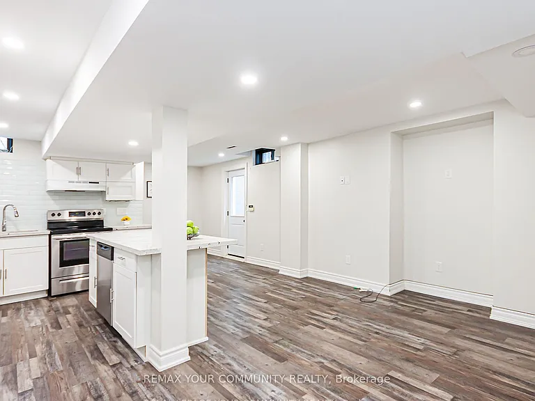 33 Durness Ave #BASEMENT — Photo 15