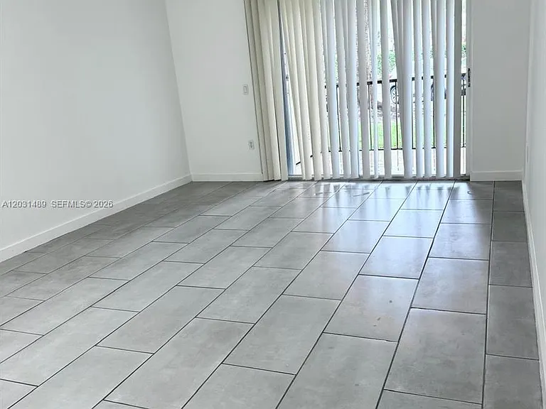 8333 Lake Dr #102 — Photo 7