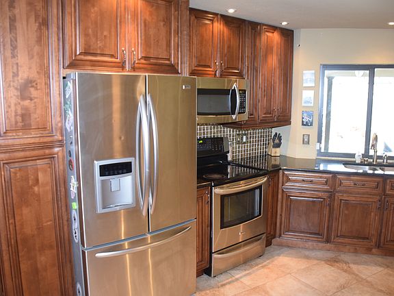 3rd image of 8705 Gettysburg Way