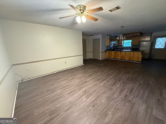 3rd image of 705 Pats Ln #A