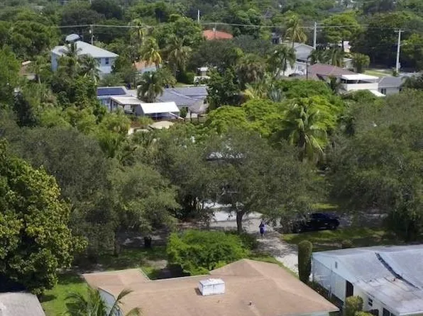 700 SW 18th Street, Fort Lauderdale, FL 33315