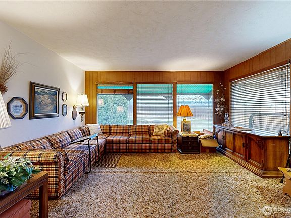 2nd image of 1513 SE Central Avenue