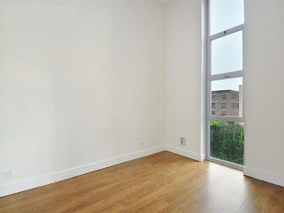 1st image of 818 Dean St APT 3B