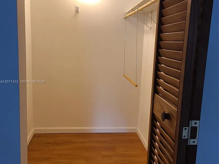 10520 Buttonwood Ave #10520 — Photo 12