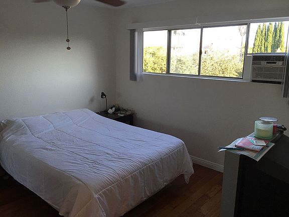 3rd image of 837 N West Knoll Dr APT 206