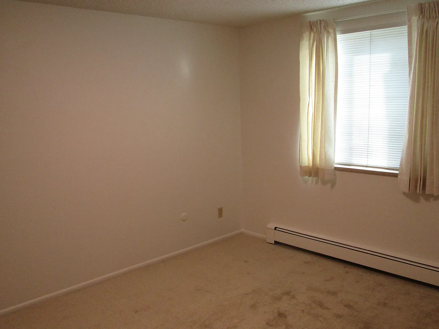70 Ogden — Photo 3