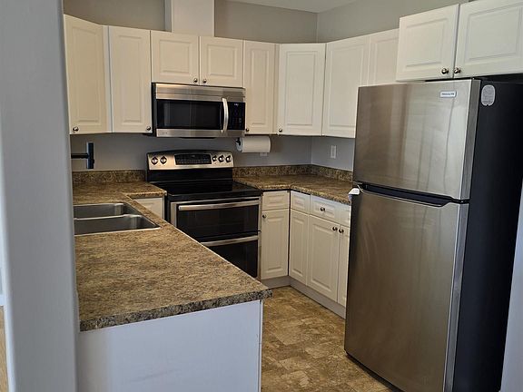 3rd image of 4120 47th St