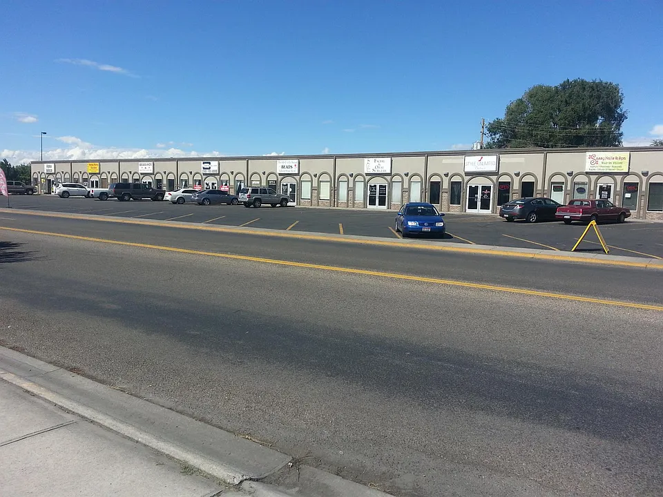 Parkway Plaza