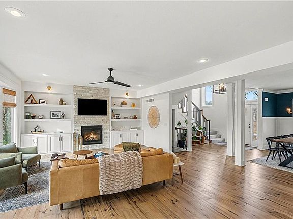 4th image of 5730 Thousand Oaks Dr