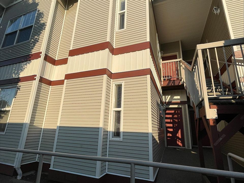 1st image of 4217 164th St SW #B-201