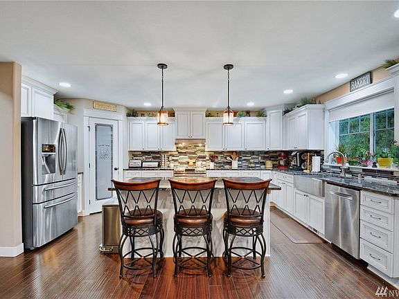 5th image of 1505 188th St NW