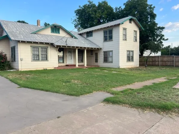 1828 Houston St, Vernon, TX 76384