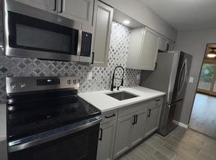 1003 Parkview Dr, Southfields, NY 10975