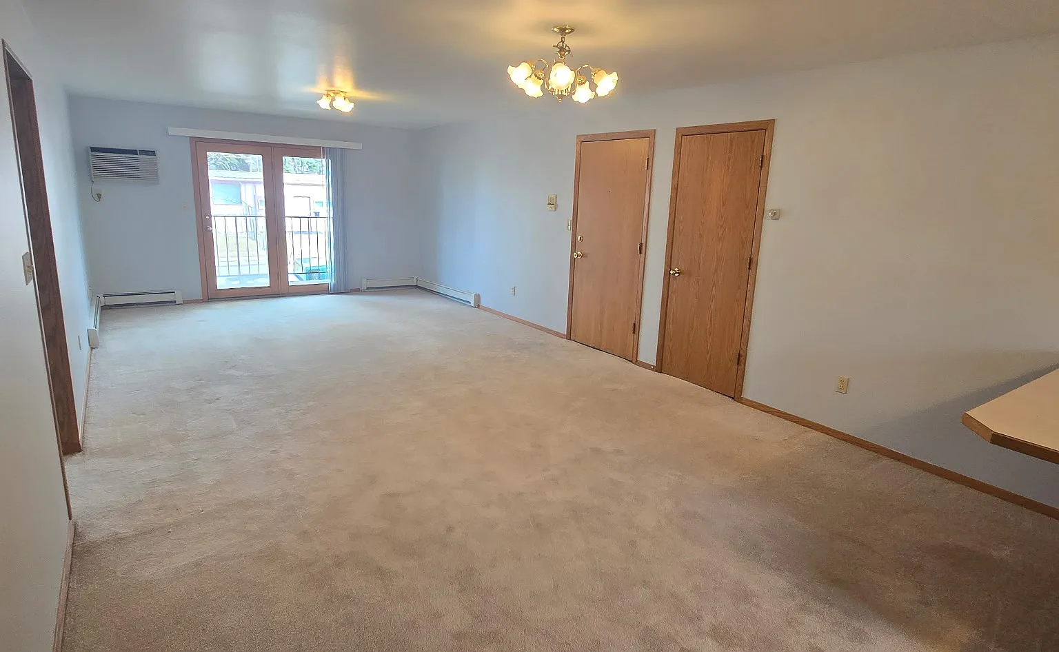2 bed, 900 sqft, $1,250 — Photo 4