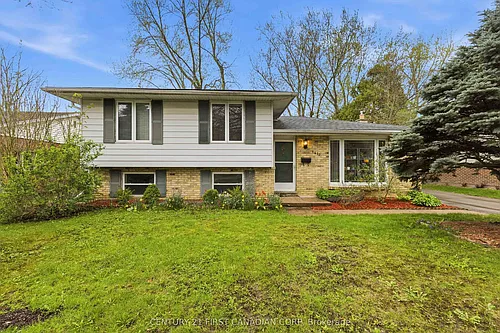 1412 Stoneybrook Cres Photo 1