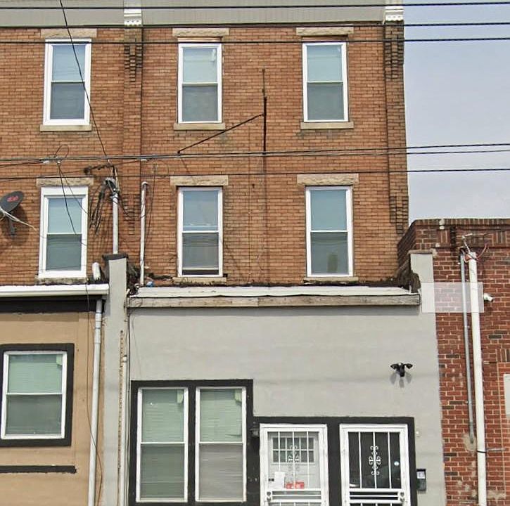 1st image of 7119 Woodland Ave